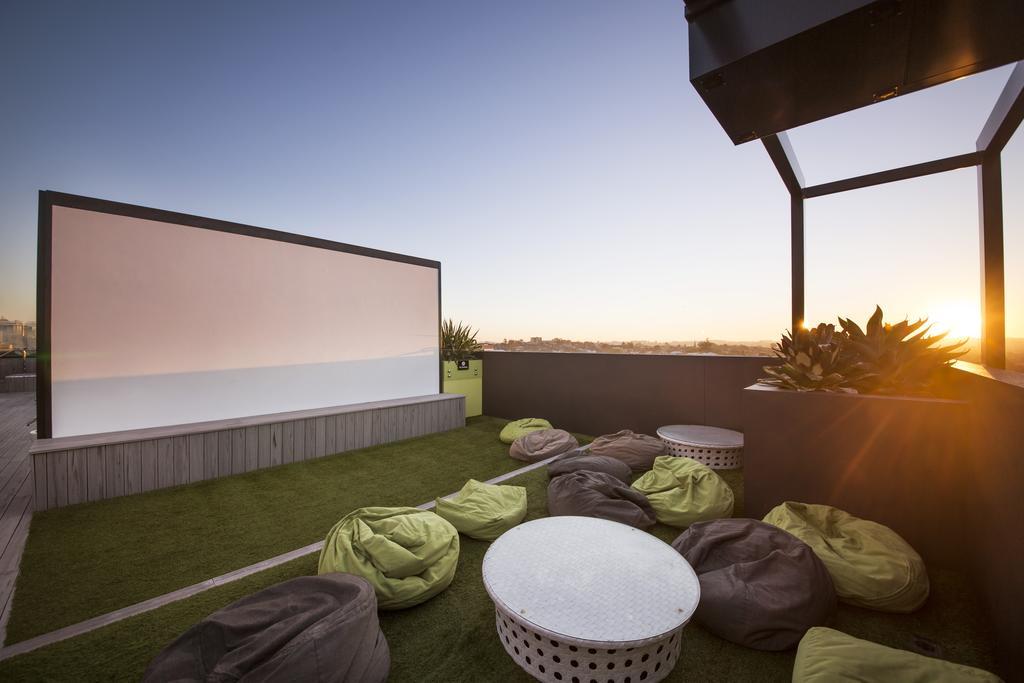 Eastwood Apartamentos Brisbane Exterior foto Rooftop cinema at the University of Western Australia