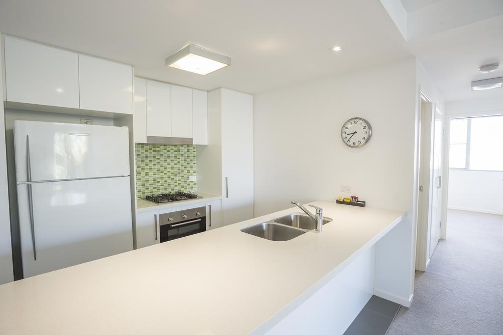 Eastwood Apartamentos Brisbane Exterior foto A kitchen in a typical apartment