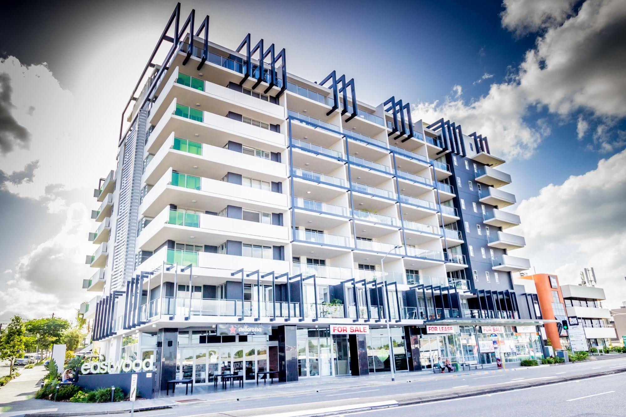 Eastwood Apartamentos Brisbane Exterior foto The Village, 2014